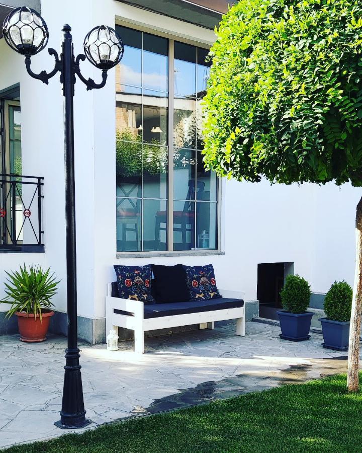 Garden Lounge Hotel Erévan Extérieur photo